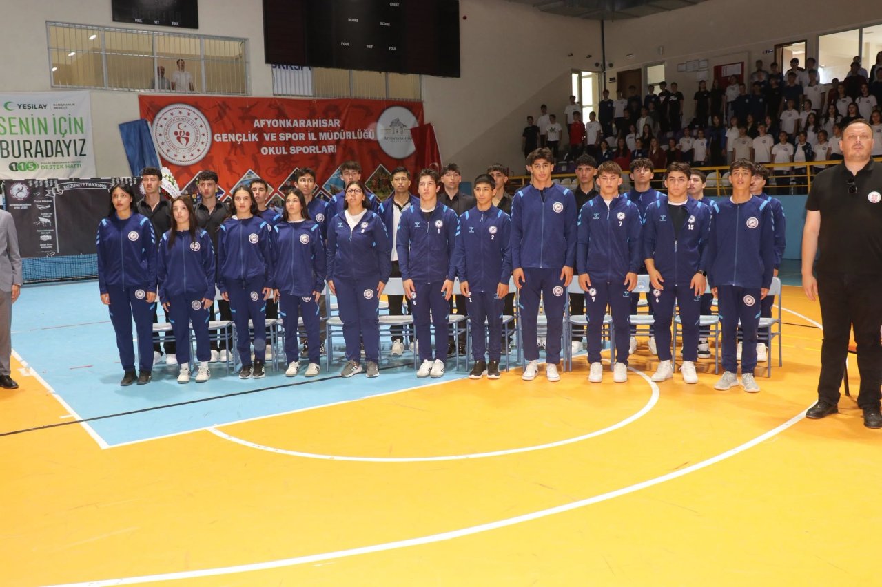 Afyonkarahisar’da Mezuniyet Coşkusu Ve Başarı Gururu Bir Arada Yaşandı