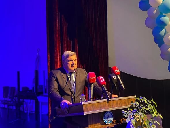Afyonkarahisar’da Sanat Gecesi: Maarif Topluluğu Yıl Sonu Gösterisi Büyük Beğeni Topladı