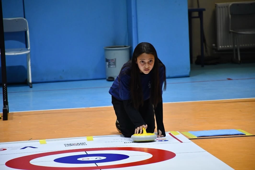 Afyonkarahisar’da Yıl Sonu Floor Curling Heyecanı Tamamlandı