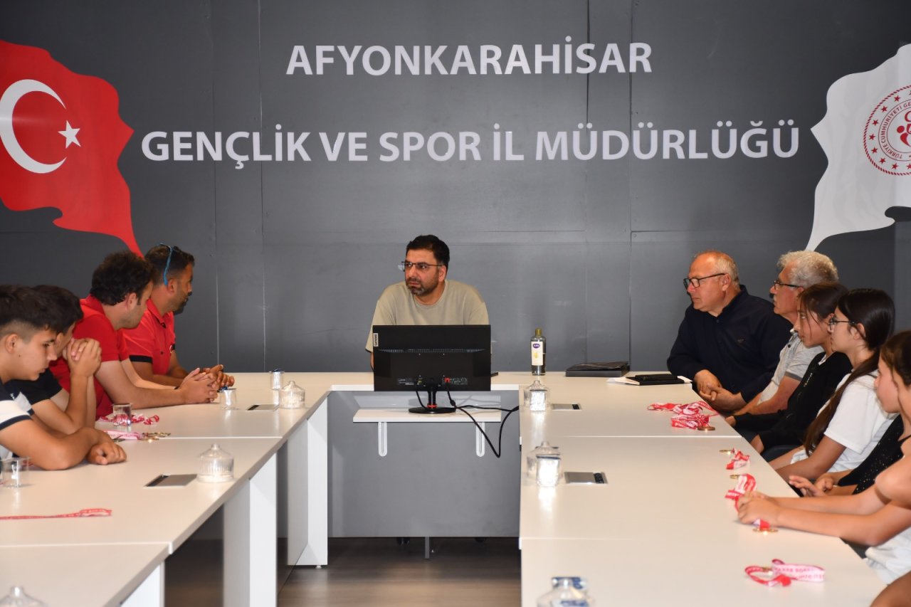 Afyonkarahisarlı Bocce Sporcularından Büyük Başarı: 35’in Üzerinde Madalya ile Döndüler