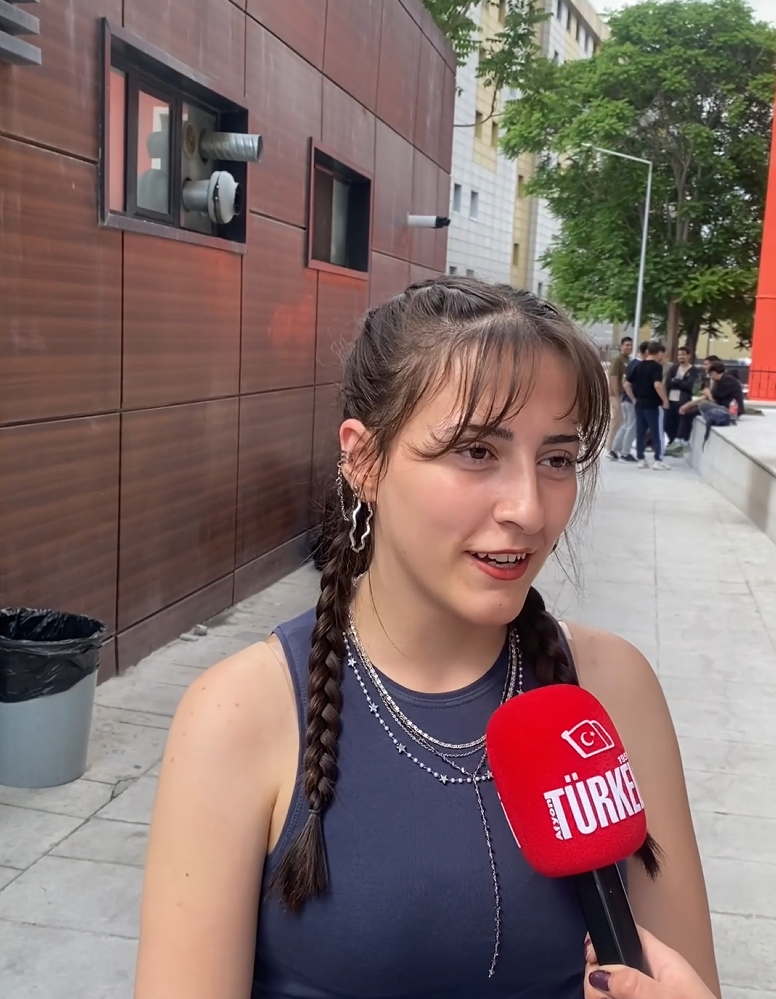 Afyonkarahisarlı Öğrencilere Yaz Tatili Soruldu: Plan Yapan da Var, Sınava Hazırlanan da