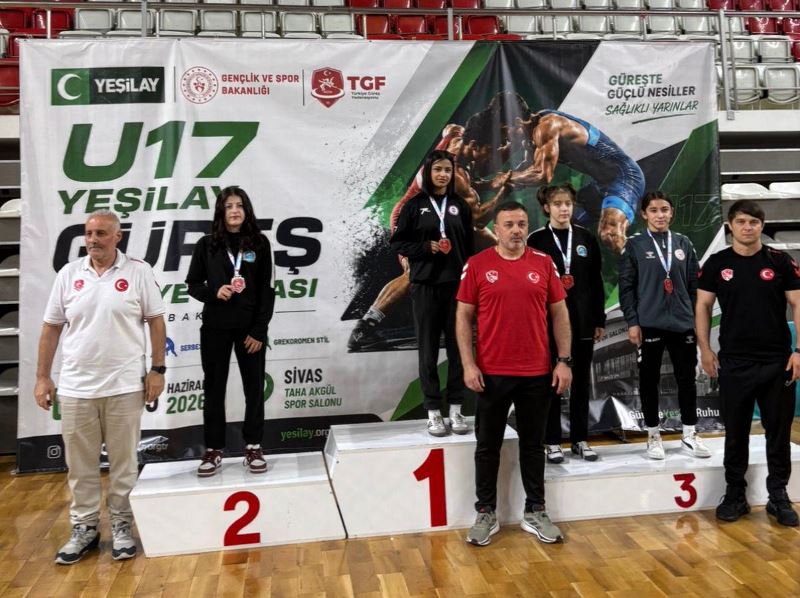 Afyonlu Pehlivanlar Sivas’ta Tarih Yazdı!