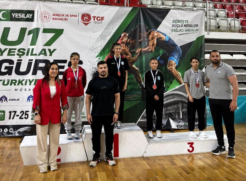 Afyonlu Pehlivanlar Sivas’ta Tarih Yazdı!