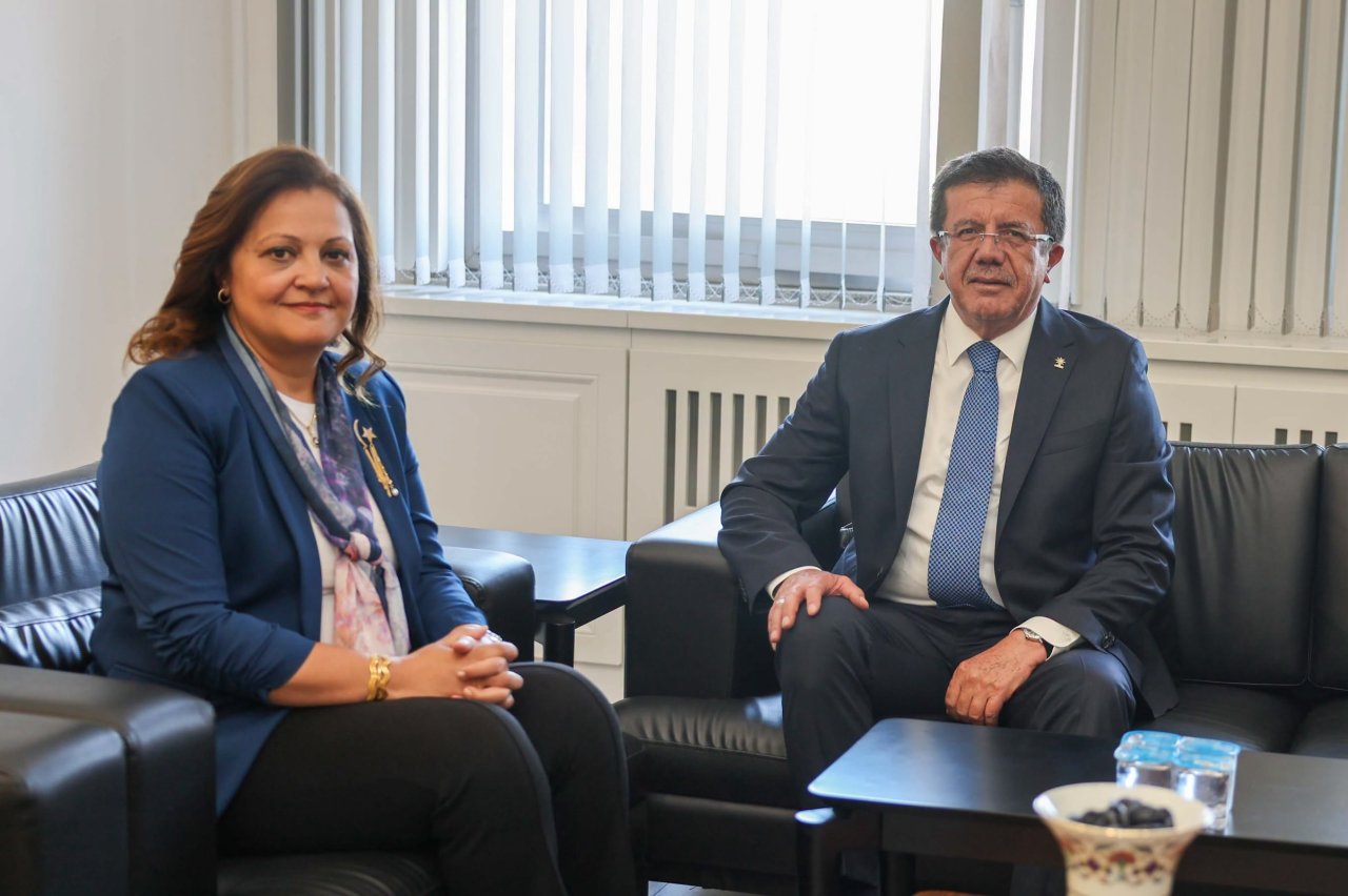 AK Parti Genel Başkan Yardımcısı Nihat Zeybekci’den Başkan Burcu Köksal’a Ziyaret