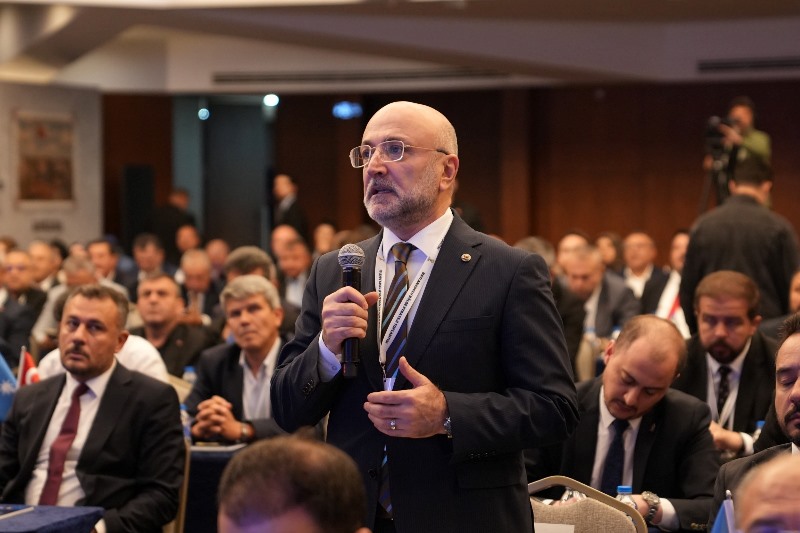 AK Parti Teşkilatı Batı Anadolu Bölge Strateji Toplantısı’na Katıldı