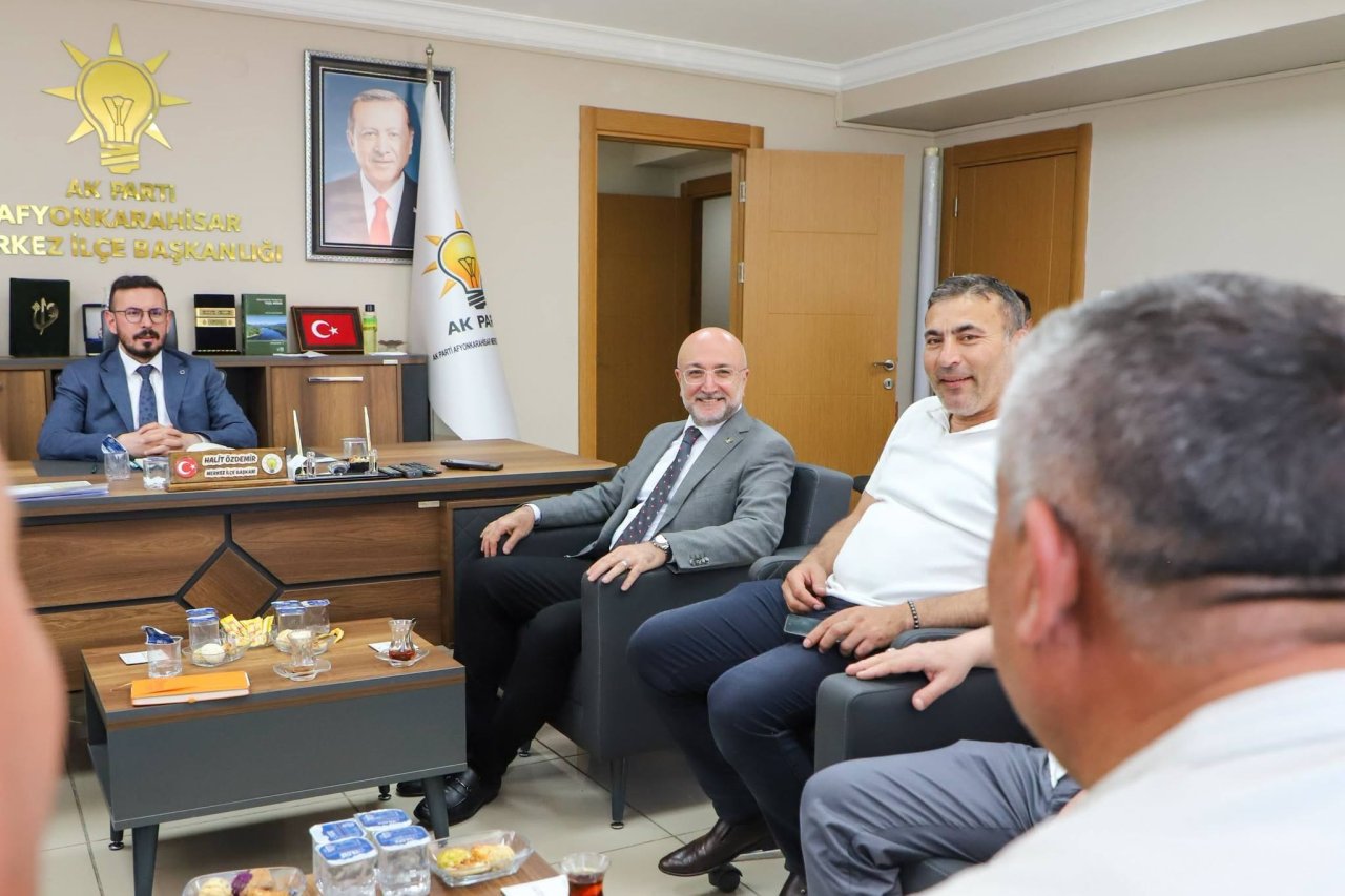 AK Parti’de Belde Belediye Başkanları Toplantısı Gerçekleştirildi