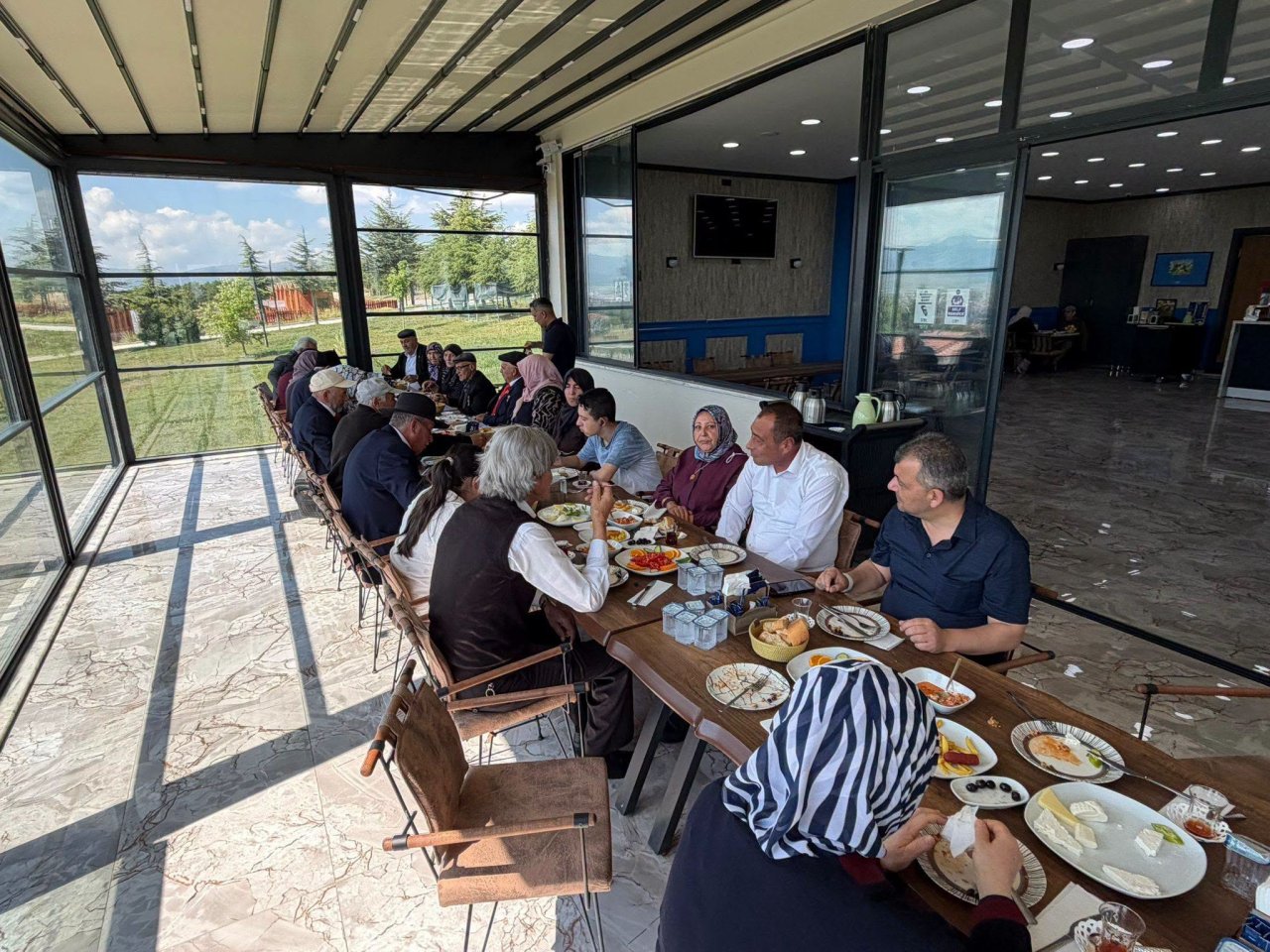 Başkan Koyuncu, Babalar Günü’nde Şehit Aileleri ve Gazilerle Kahvaltıda Buluştu