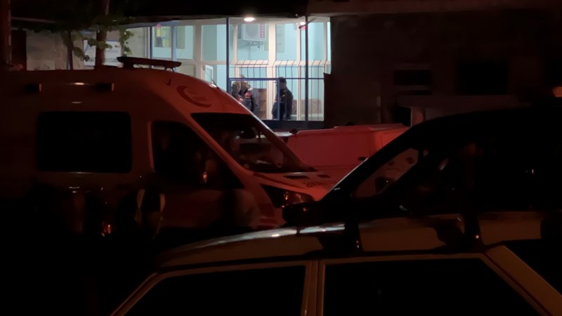 Cami Cemaatine Bıçaklı Saldırı: 2 Ölü!