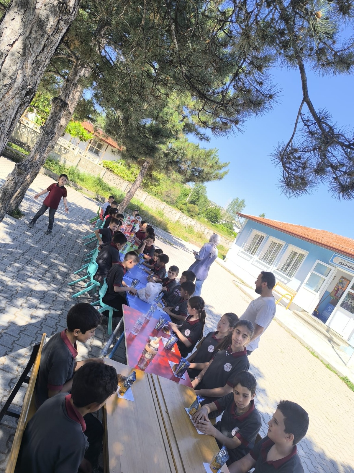 Değirmendere’de Teknoloji Destekli Eğitim: Öğrenciler Sanal Dünyada Keşfe Çıktı