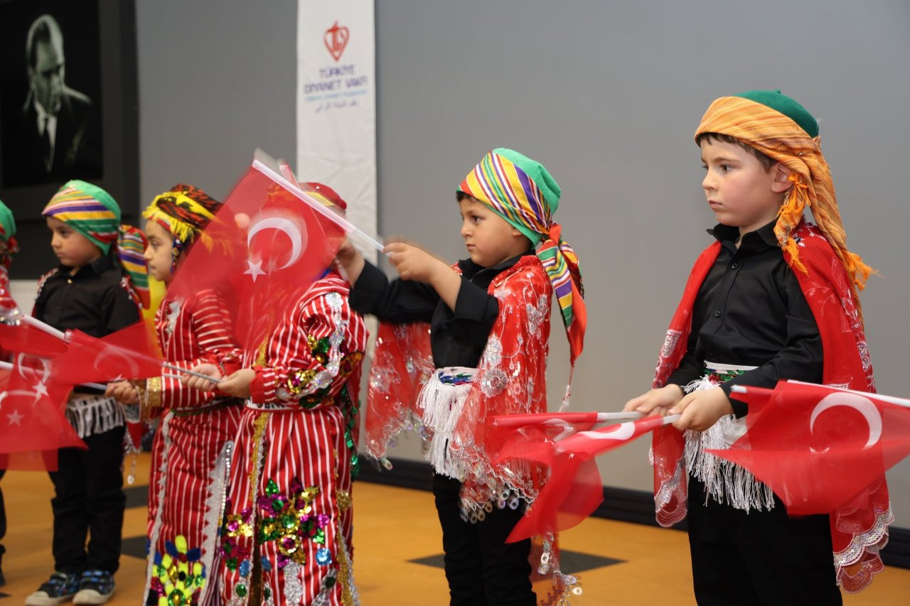 Dinar’da 4-6 Yaş Kur’an Kursları İçin Kapanış Programı Düzenlendi