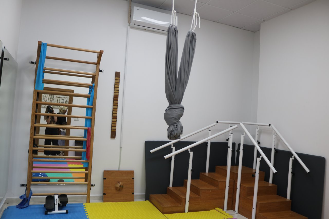 Dr. Valat Miroğlu Kliniğinin 1. Yılını, Davetlileriyle Kutladı