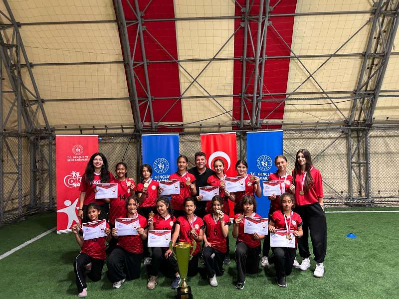 Hacı Bayram Veli Spor Ortaokulu Namağlup Türkiye Şampiyonu!
