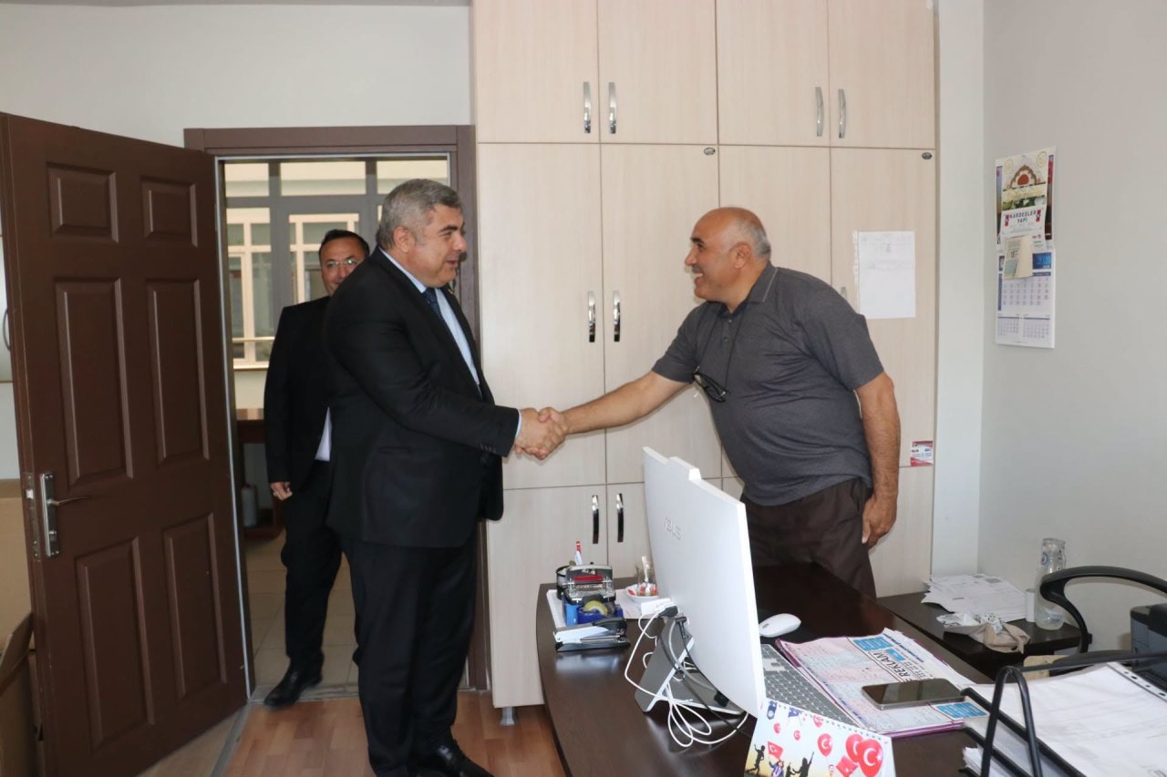 İl Milli Eğitim Müdürü Miraç Sünnetci’den Dinar İlçe Milli Eğitim Müdürlüğü’ne ziyaret