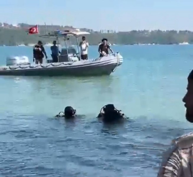 Kalbi Duran Çocuk, Dalgıç Polisin Çabası İle Hayata Tutundu!