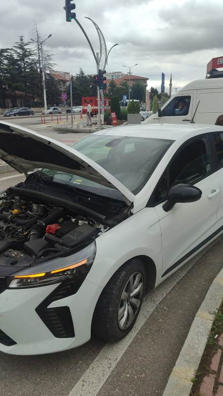 Motor Kaputundaki Minik Misafir Alarm Verdi!