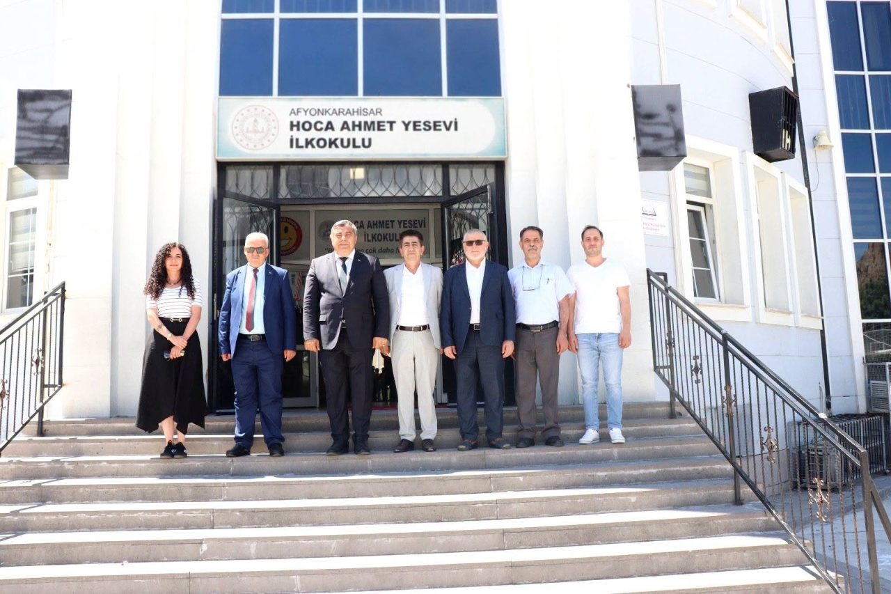 Müdür Sünnetci’den Hoca Ahmet Yesevi İlkokulu’na Ziyaret