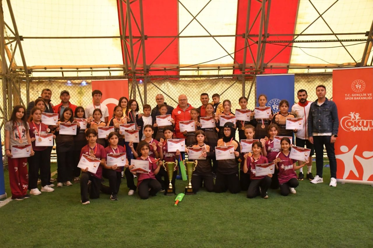Okul Sporları Küçükler Kriket Türkiye Şampiyonası Afyonkarahisar’da Sona Erdi