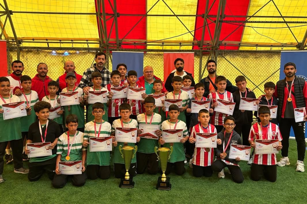 Okul Sporları Küçükler Kriket Türkiye Şampiyonası Afyonkarahisar’da Sona Erdi