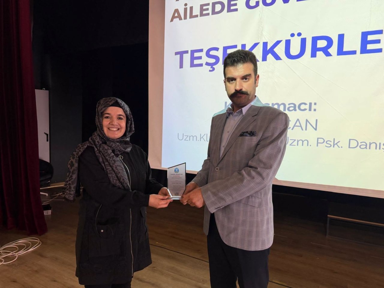 Sandıklı’da “Aile İçi İlişkiler ve Güven” Konferansı Düzenlendi