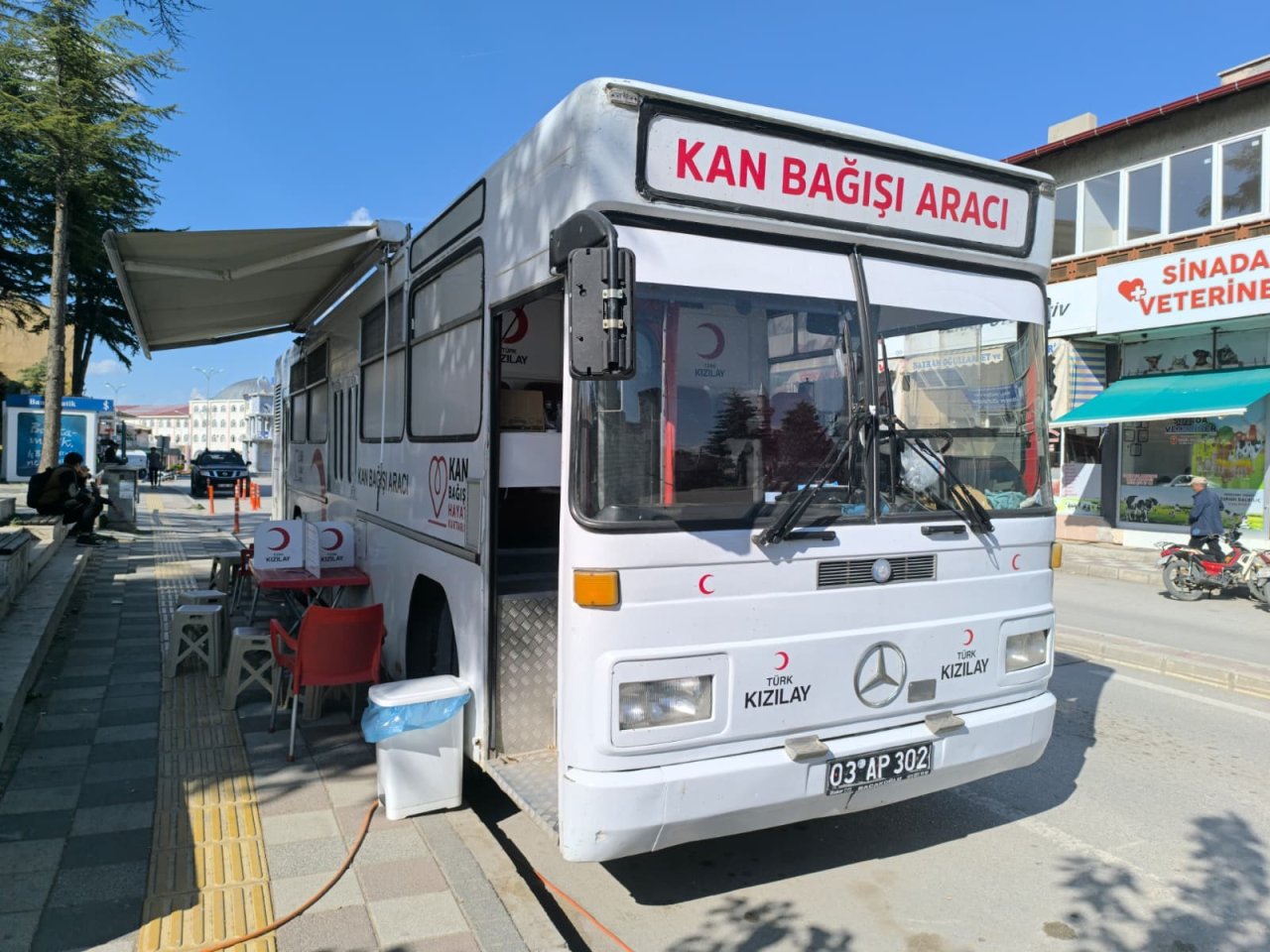 Şuhut’ta Kızılay Kan Bağışı Kampanyasına Yoğun Katılım