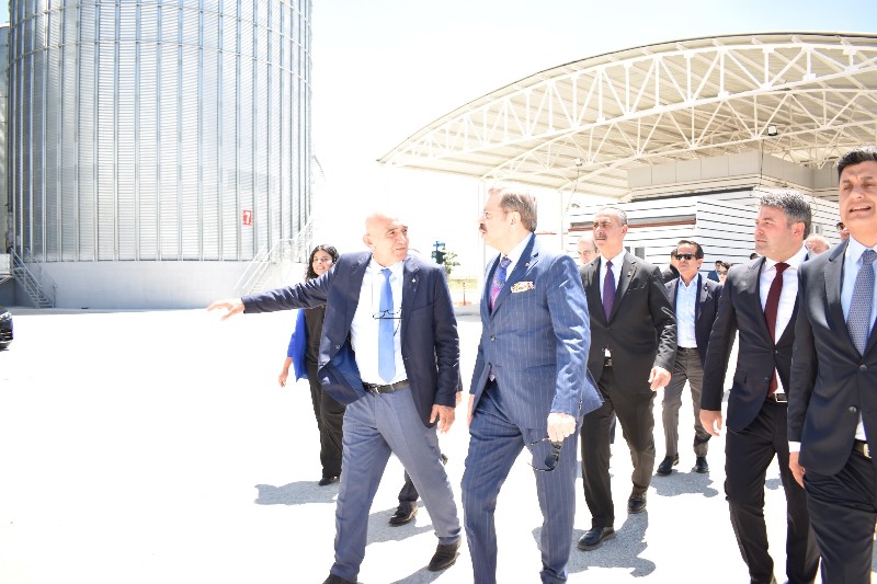 TOBB Başkanı M. Rifat Hisarcıklıoğlu’ndan Afyonkarahisar Ticaret Borsası’na Ziyaret