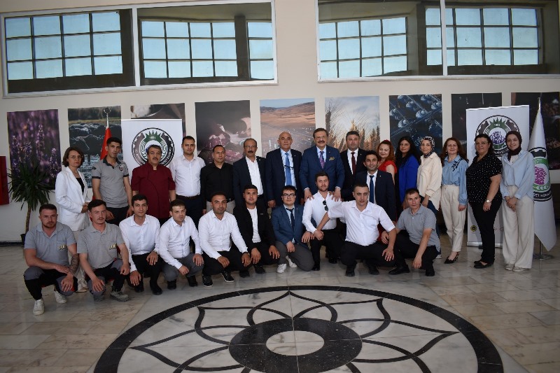 TOBB Başkanı M. Rifat Hisarcıklıoğlu’ndan Afyonkarahisar Ticaret Borsası’na Ziyaret