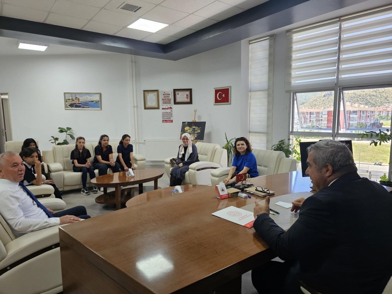 Türkiye Üçüncüsü Öğrencilerden, Müdür Sünnetci’ye Ziyaret