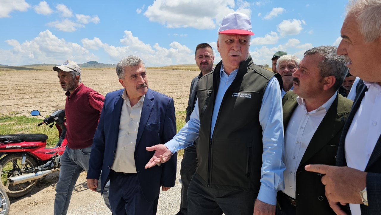 TZOB Genel Başkanı Şemsi Bayraktar Afyonkarahisar’da Afet Zararlarını İnceledi