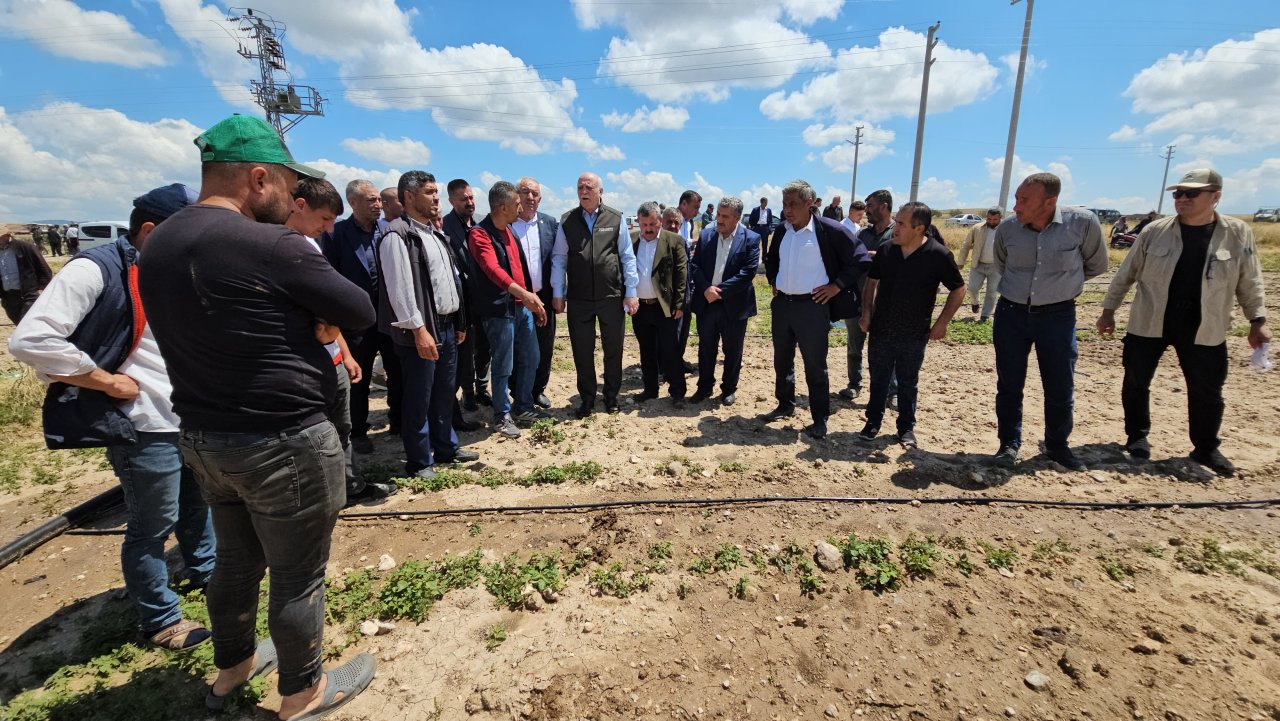 TZOB Genel Başkanı Şemsi Bayraktar Afyonkarahisar’da Afet Zararlarını İnceledi