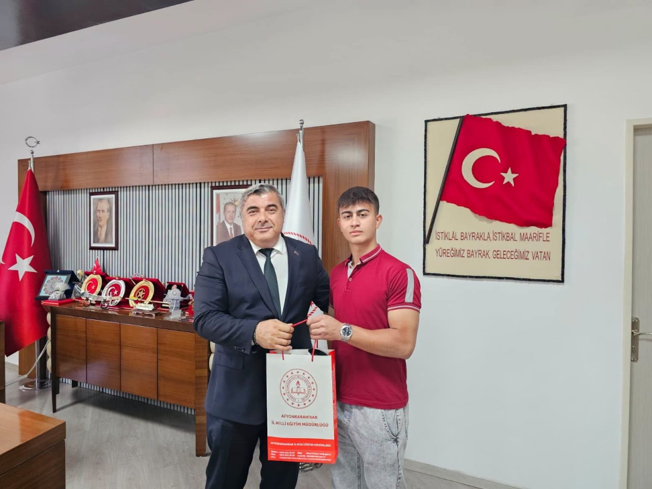 Viyana’daki Erasmuspro Stajını Tamamlayan Öğrenciler, Müdür Sünnetci İle Bir Araya Geldi