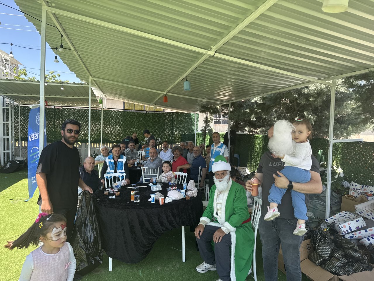 YetimSev Vakfı’ndan Geleneksel Yaz Pikniği: Yetim ve Öksüz Çocuklar Gönüllerince Eğlendi