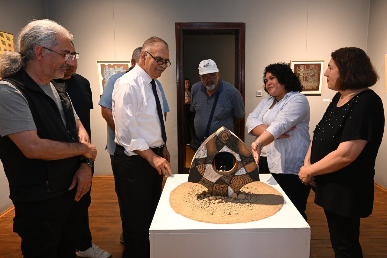 AKÜ’de Sanat Rüzgarı Esti Yüksek Lisans Mezunlarının Karma Sergisi Kapılarını Açtı
