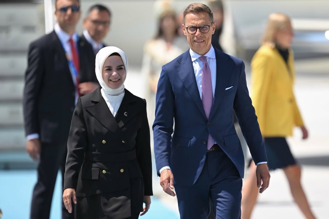 Bakan Göktaş, NATO Zirvesi İçin Türkiye’ye Gelen Finlandiya Başbakanı Orpo’yu Karşıladı