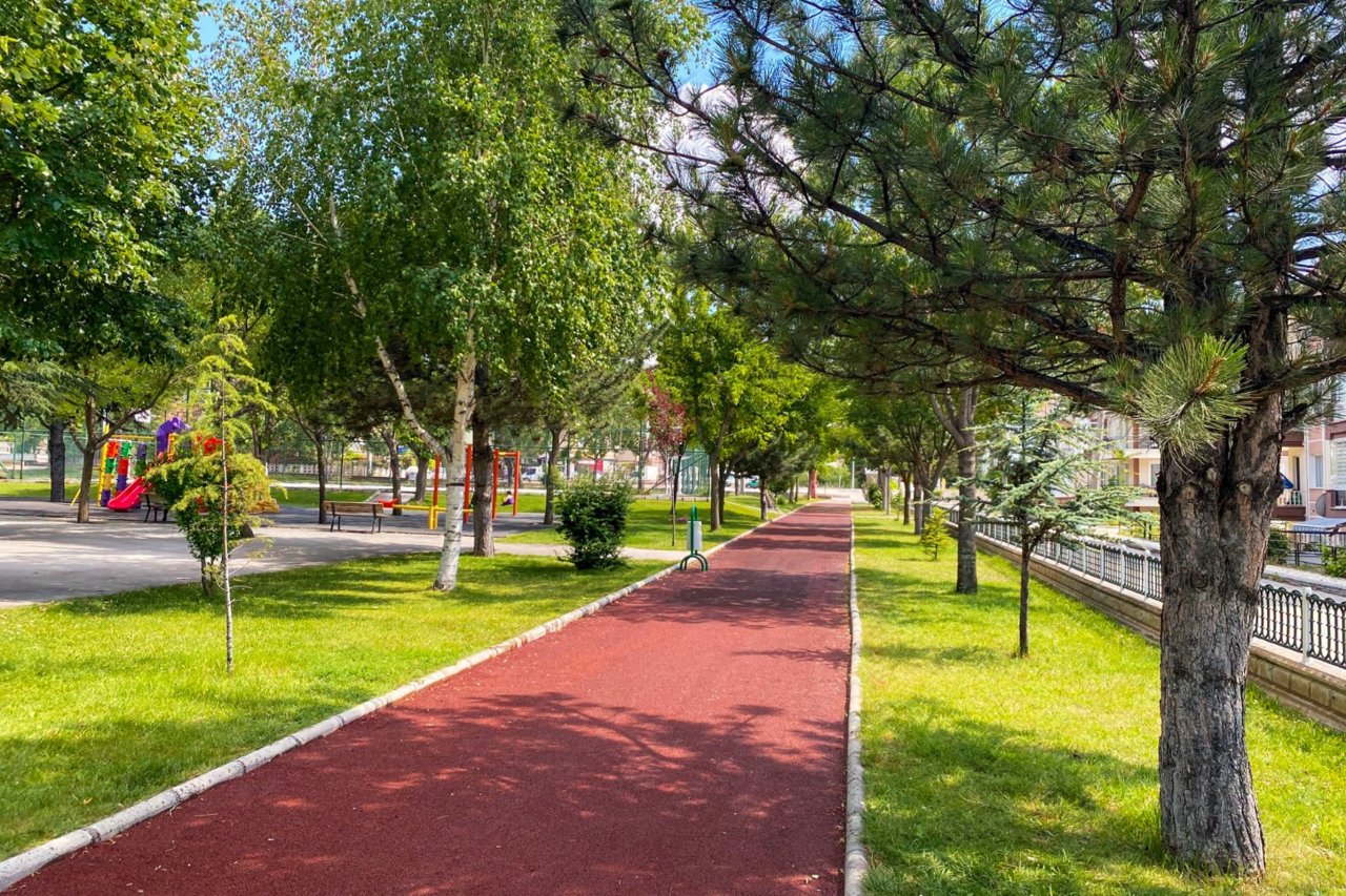 Afyonkarahisar Belediyesi Parkları Yeniliyor: Modern ve Daha Yaşanabilir Alanlar Oluşturuluyor