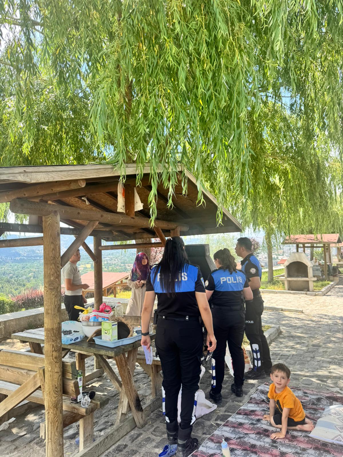 Afyonkarahisar Emniyeti'nden Orman Yangınlarına Karşı Bilinçlendirme Çalışması