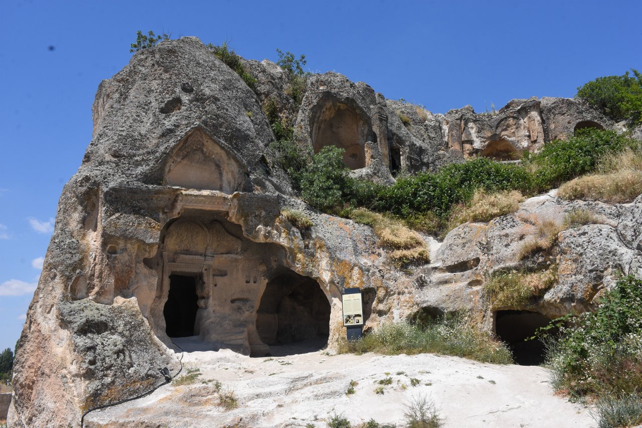 Afyonkarahisar Frigya’da Yaz Turizmi Hareketleniyor: 2 Milyon Ziyaretçi Hedefi