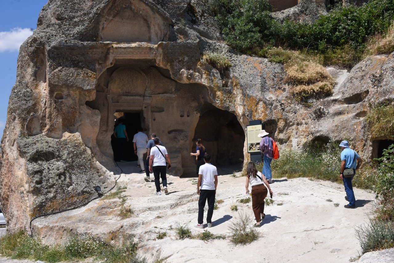 Afyonkarahisar Frigya’da Yaz Turizmi Hareketleniyor: 2 Milyon Ziyaretçi Hedefi