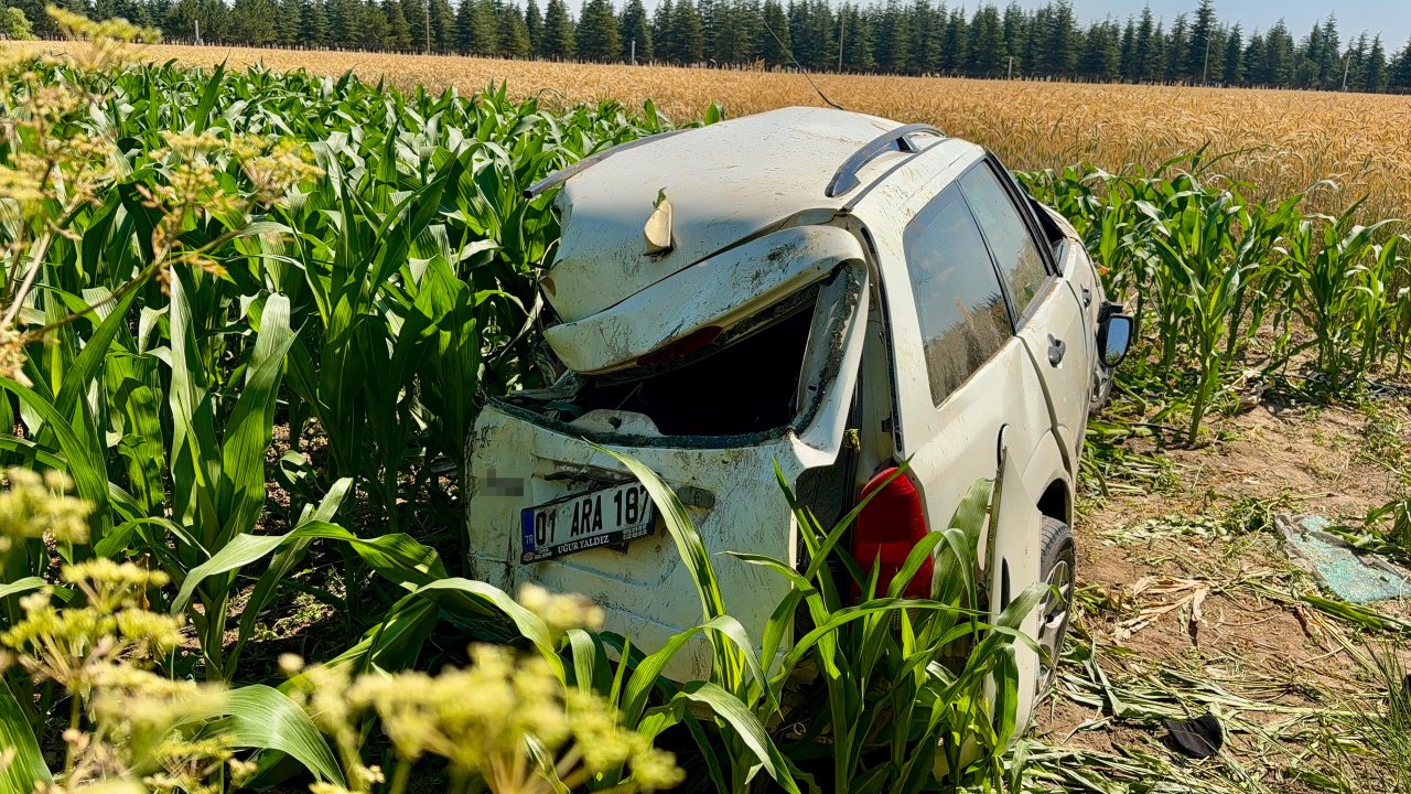 Afyonkarahisar’da Kargo Aracı Otomobile Çarptı: 5 Kişi Yaralandı