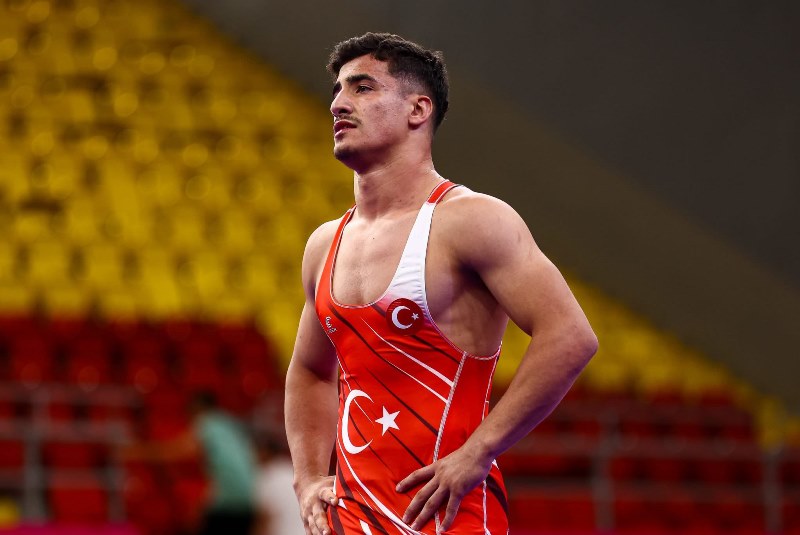 Afyon’un Gururu: Yasin Uzun Avrupa Minderinde Devleşti!