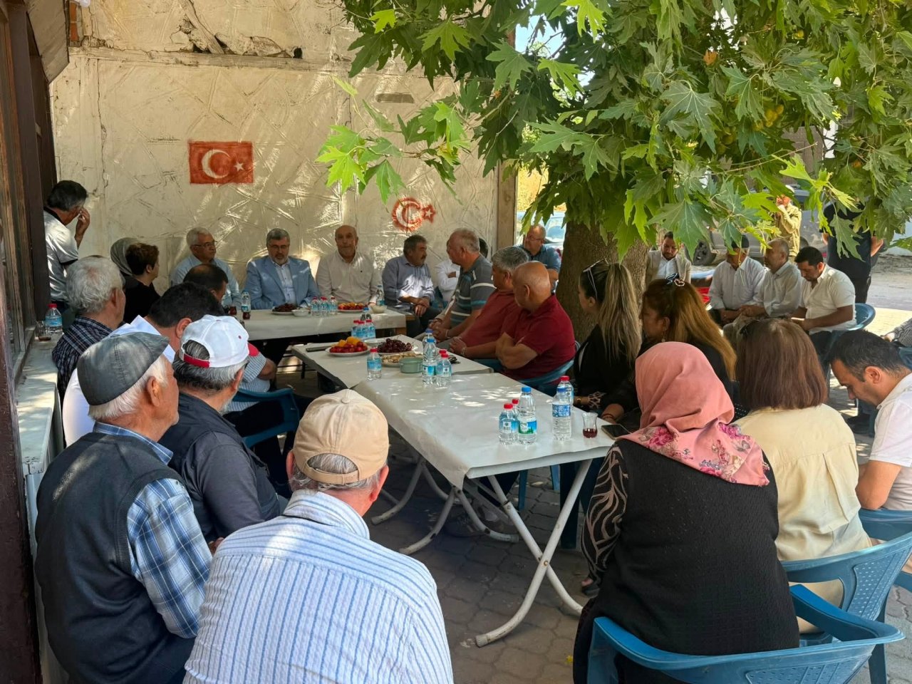 AK Parti Afyonkarahisar Milletvekili Ali Özkaya Ahmetpaşa'da Teşkilatla Buluştu!