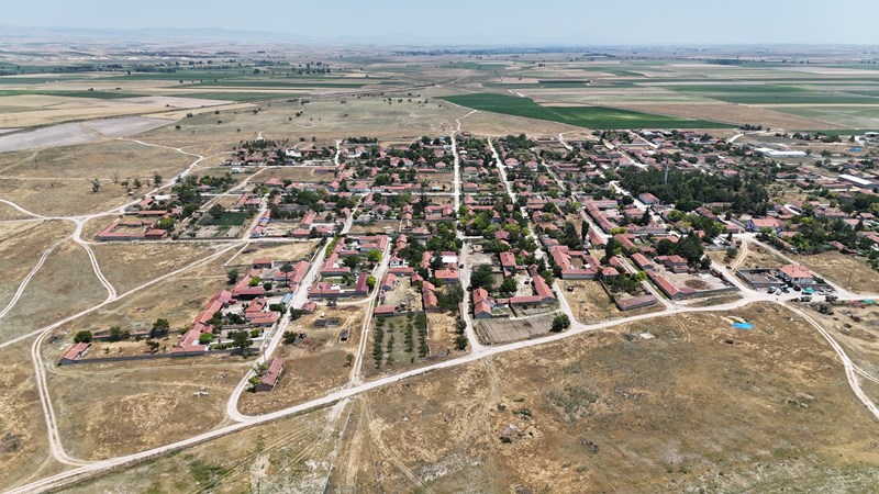 Çıkmaz Sokağı Olmayan Bu Köy, İspanya'nın Barcelona Kentini Hatırlatıyor