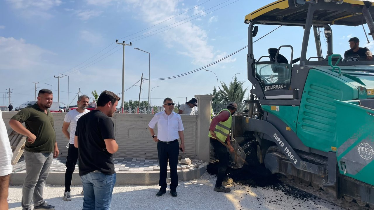 Emirdağ Devlet Hastanesi Yolunda Sıcak Asfalt Çalışması Başladı