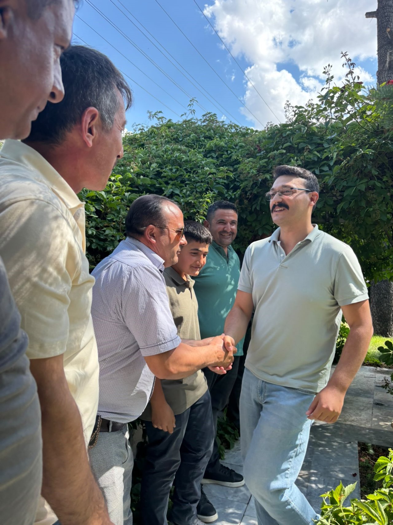 Emirdağ Kaymakamı Yasin Akgül’e Duygusal Veda! Konvoy ve Alkışlarla Uğurlandı
