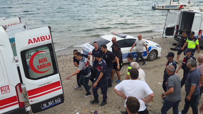 Gölde Kaybolan 2 Gencin Cansız Bedenine Ulaşıldı!
