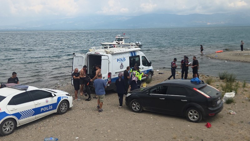 Gölde Kaybolan 2 Gencin Cansız Bedenine Ulaşıldı!