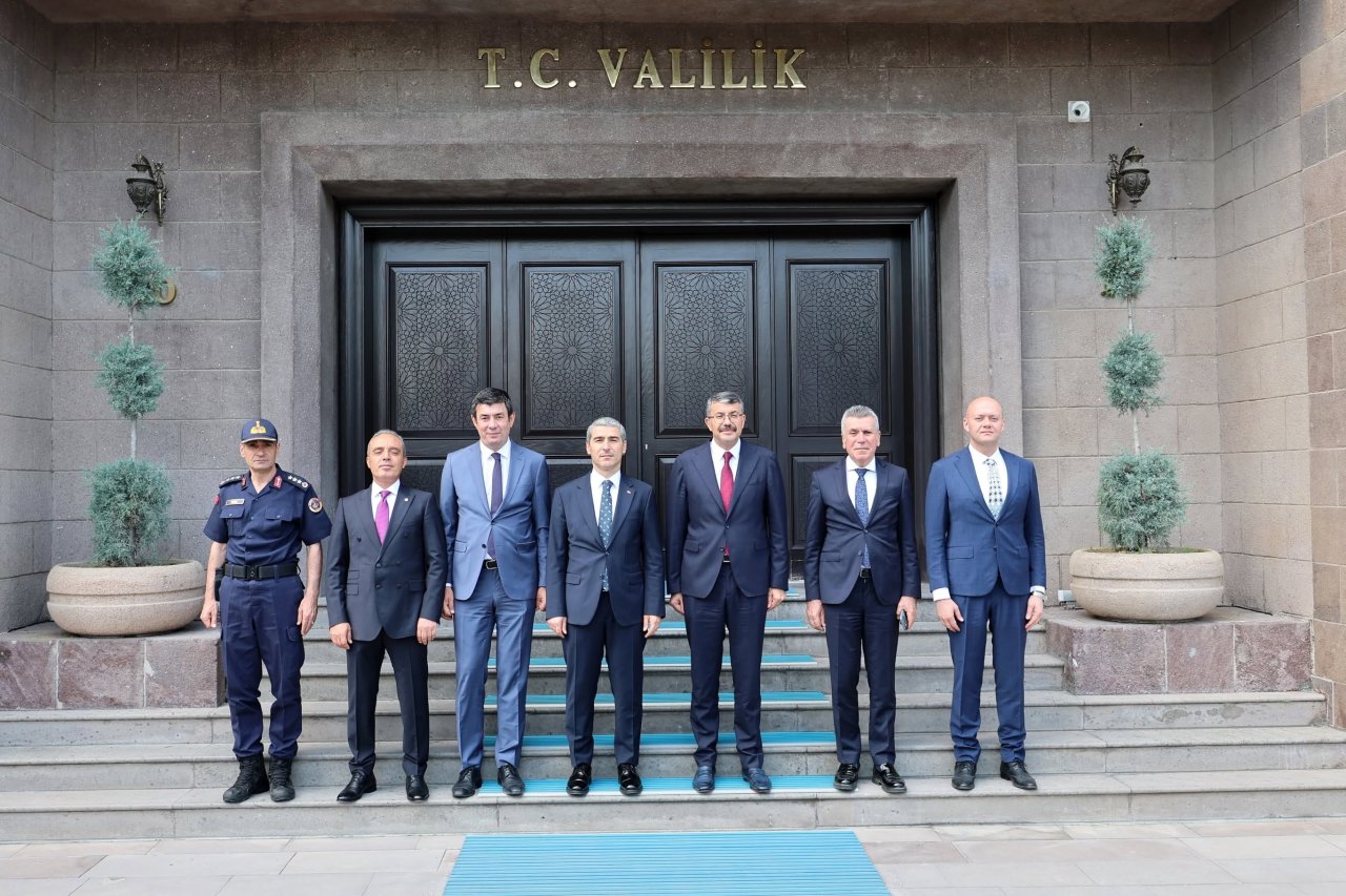 İçişleri Bakan Yardımcısı Ali Çelik’ten Afyonkarahisar Valisi Aktaş’a Ziyaret