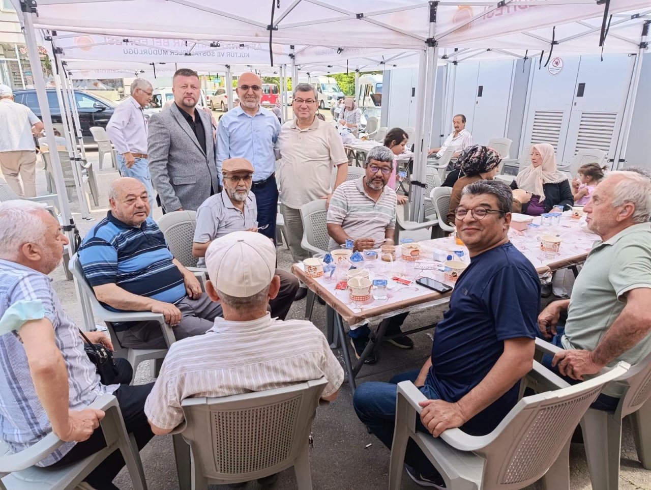 İl Müftüsü Lütfü İmamoğlu Cuma Namazı Sonrası Vatandaşlarla Buluştu
