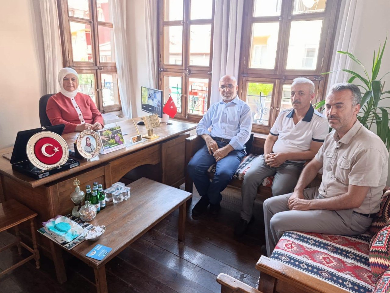 İl Müftüsü Lütfü İmamoğlu Cuma Namazı Sonrası Vatandaşlarla Buluştu