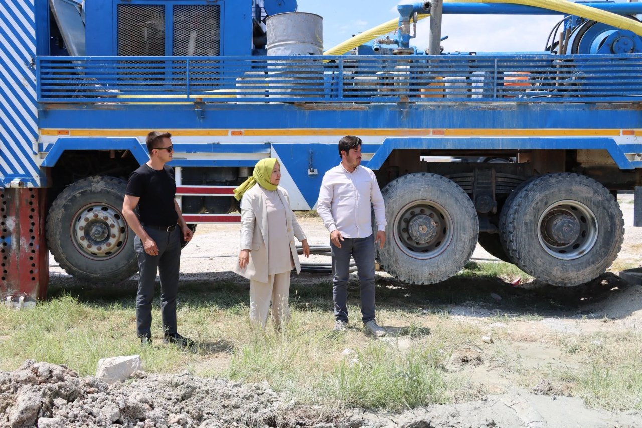 İscehisar'da Su Seferberliği! 210 Metrede Yeni Kaynak Bulundu, İlçeye Can Suyu Olacak