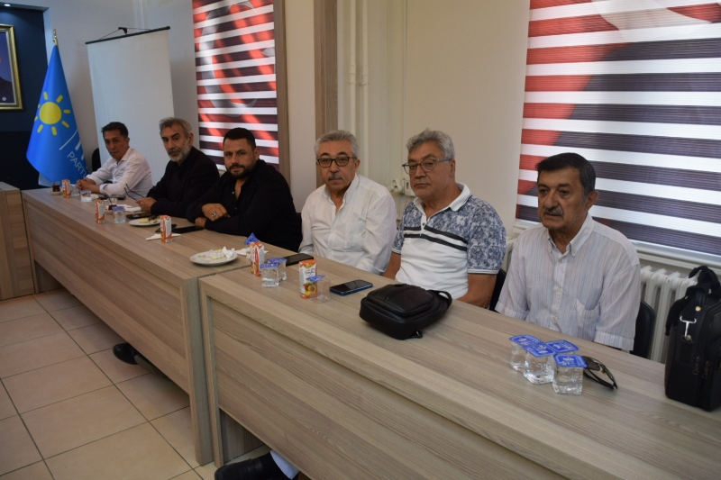 İstanbul’daki Afyon Gücü İYİ Parti’de Buluştu